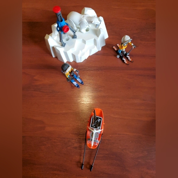 Playmobil ice explorers and polar bears - Picture 2 of 3